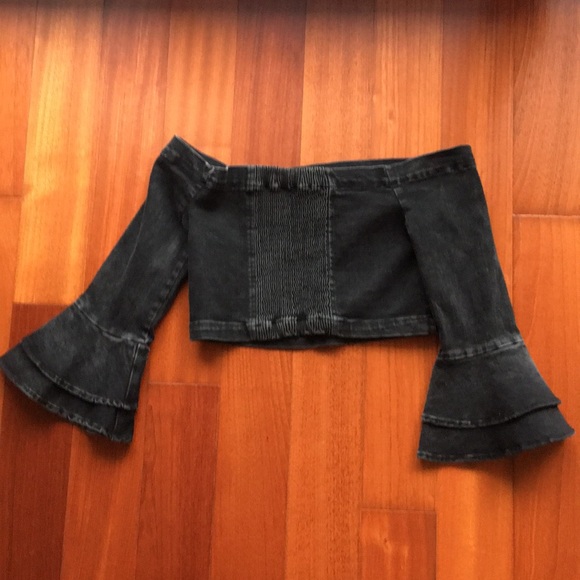 [zara] black denim crop bell sleeves top - Picture 7 of 7